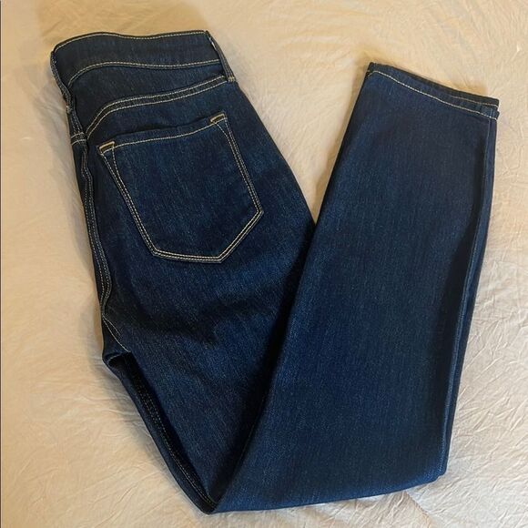 Old Navy Dark Wash High-Waisted Wow Straight Ankle Jeans - Picture 5 of 5